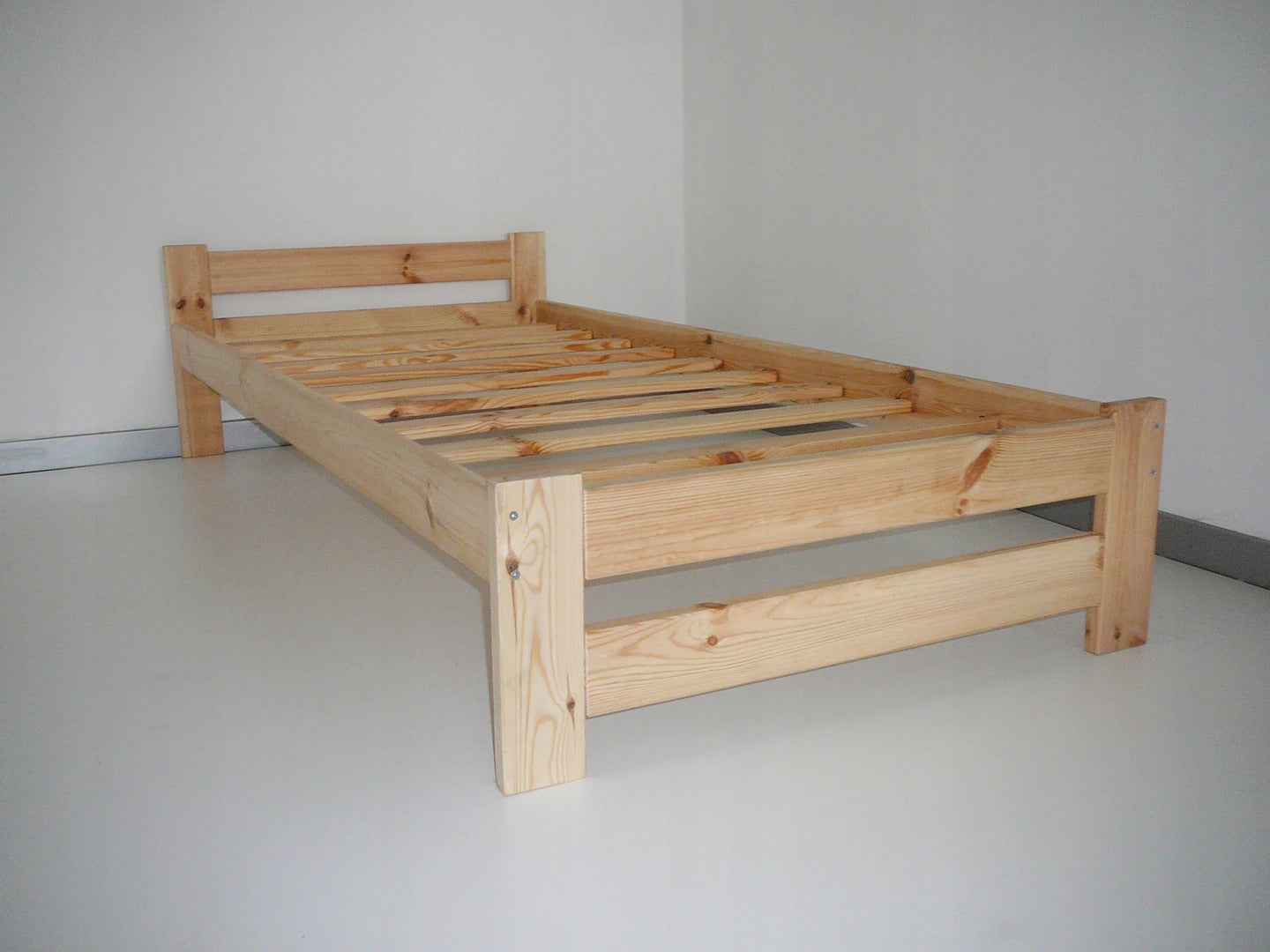 Łóżko Drewniane 100x200 Sosnowe Pati + Stelaż